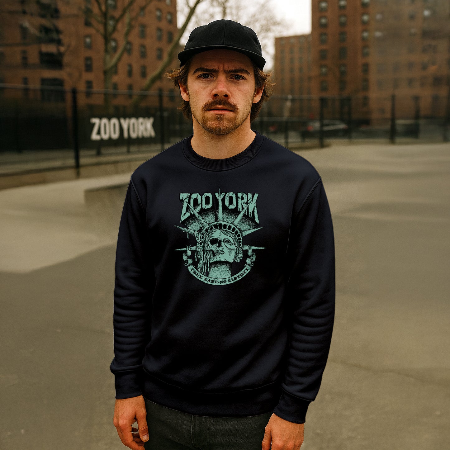 ZOO YORK TRUE EAST CREW SWEAT BLACK