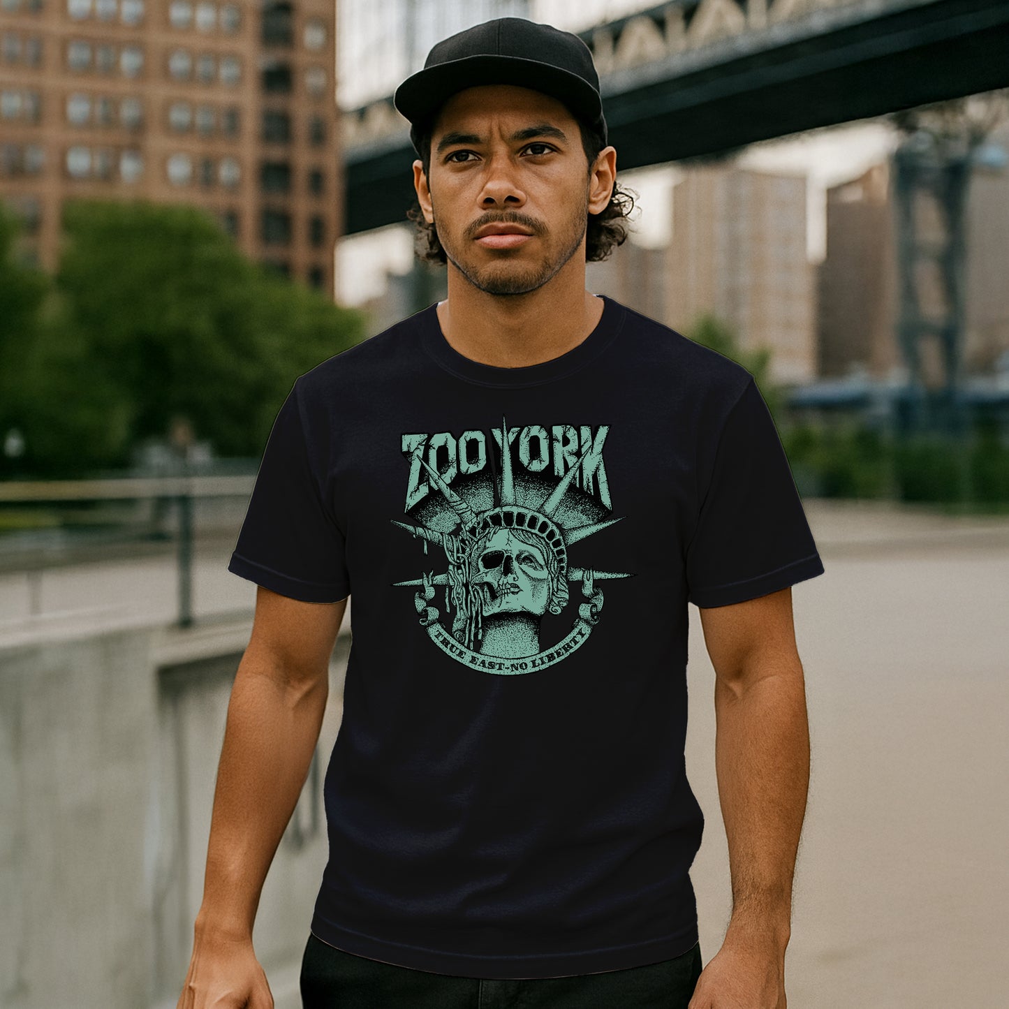 ZOO YORK TRUE EAST T-SHIRT BLACK