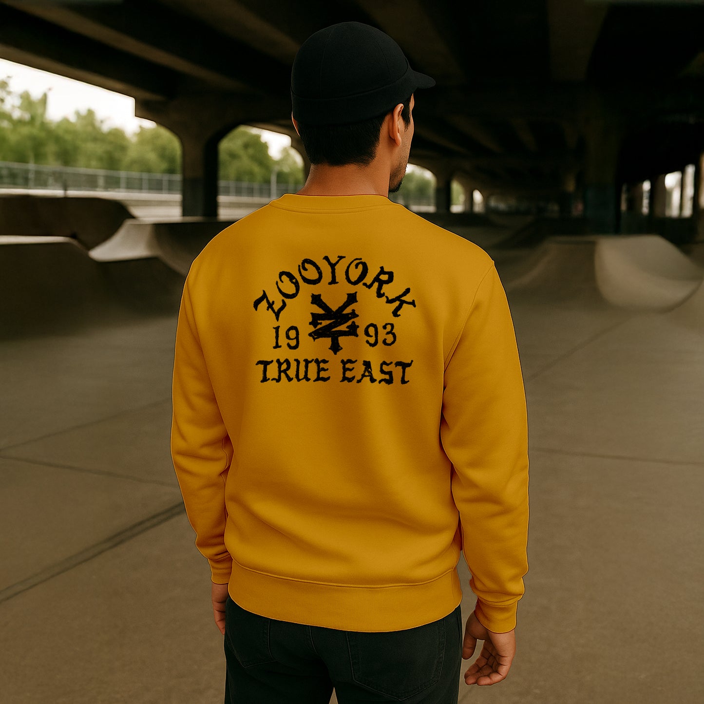 ZOO YORK TRUE EAST SKETCH CREW SWEAT LITE MUSTARD