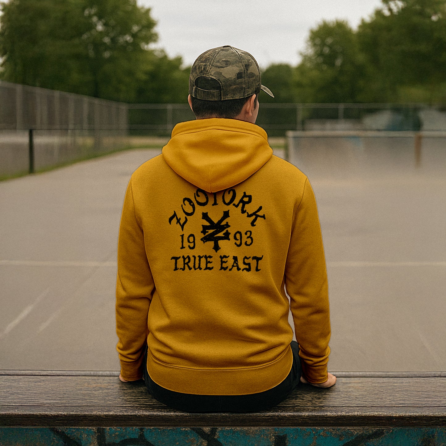 ZOO YORK TRUE EAST SKETCH HOODIE LITE MUSTARD